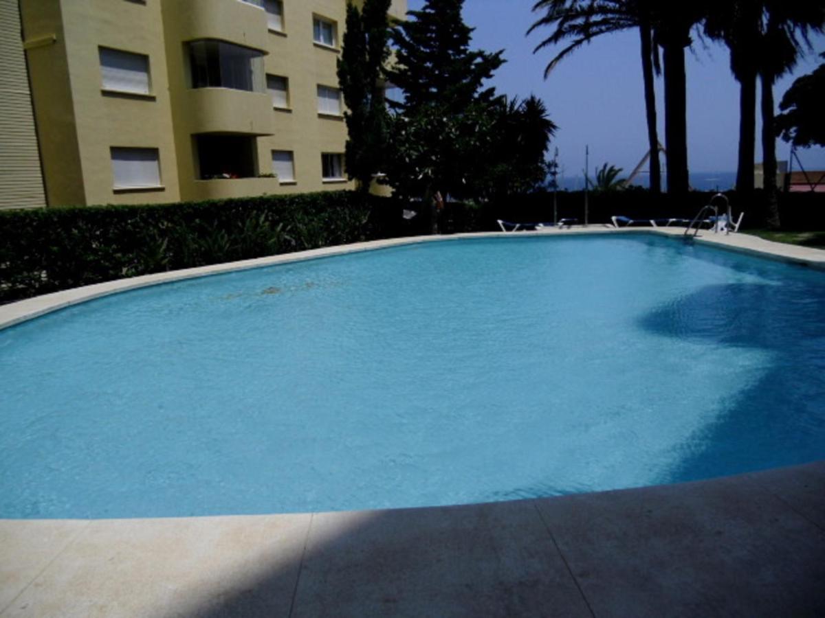 Apartamento Puerto Deportivo إِستيبونا المظهر الخارجي الصورة